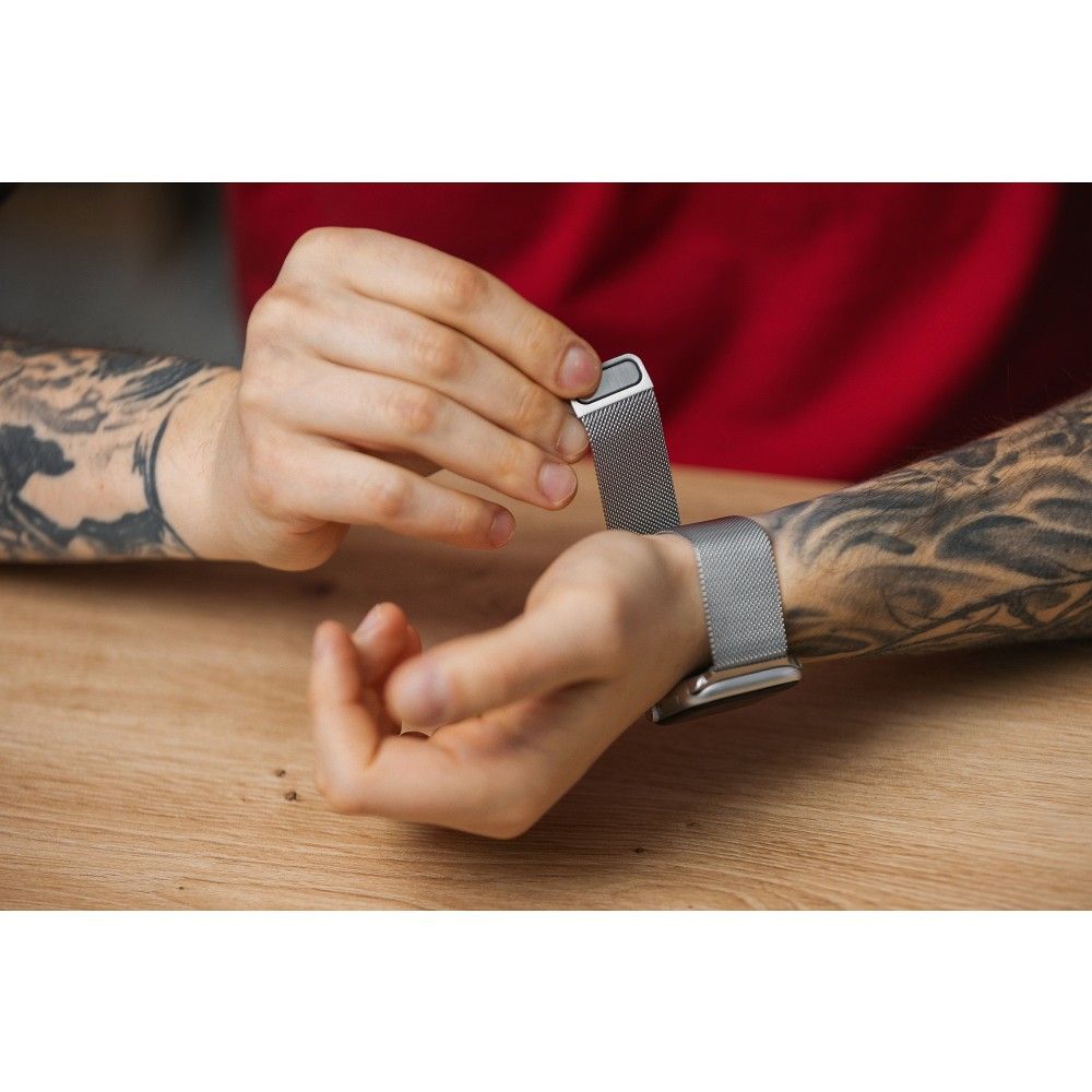 Milanese Loop Ersatzband für Apple Watch 42 / 44 / 45 / 49 mm silber