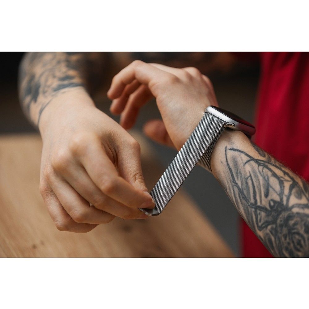 Milanese Loop Ersatzband für Apple Watch 42 / 44 / 45 / 49 mm silber